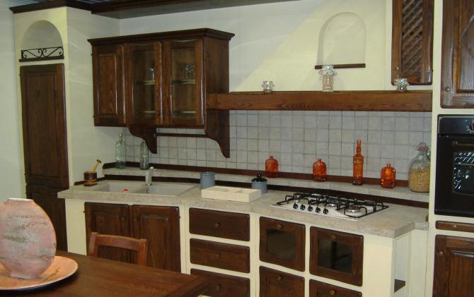 Murované kuchyne sa páčia stále viac