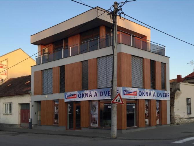 a.jpg a.jpg