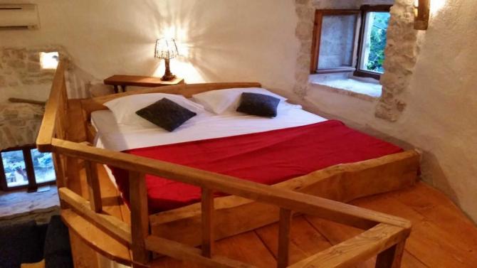 250 ročný mlyn premenený na luxusné obydlie