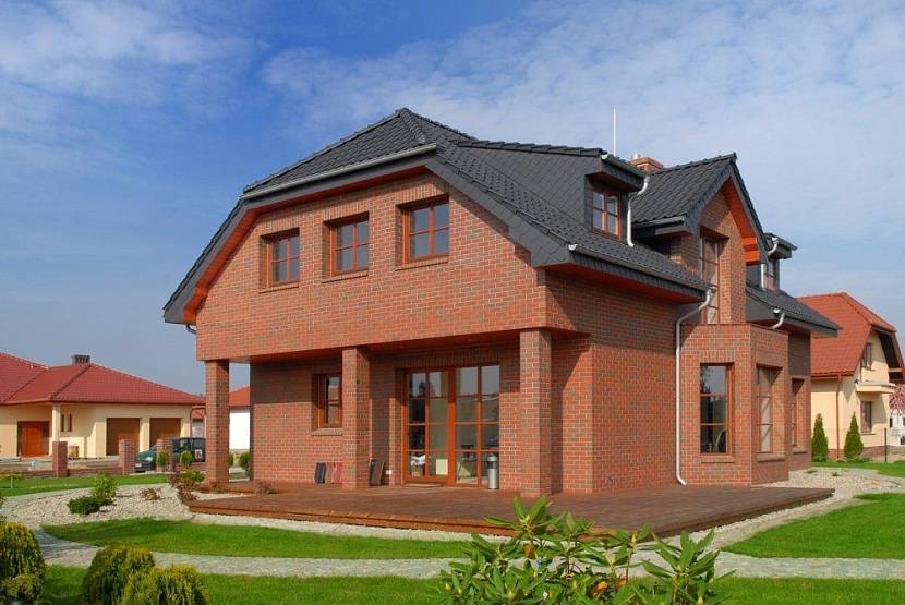 Stĺpy ako výrazný prvok modernej stavebnej architektúry