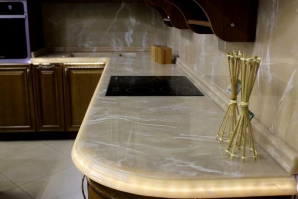 Ako správne vybrať soklovú lištu na pracovnú dosku