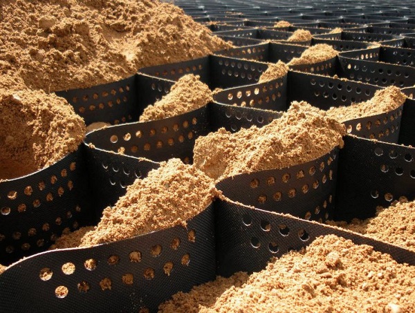 Použitie geomriežky v stavebníctve