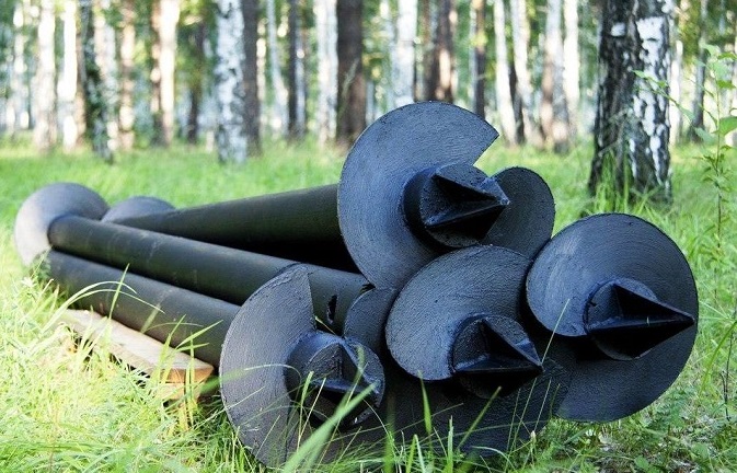 Nuansy výberu skrutkových pilót pre verandu